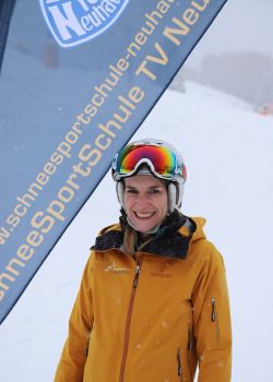 SchneesportSchule TVNeuhausenBianca Maier